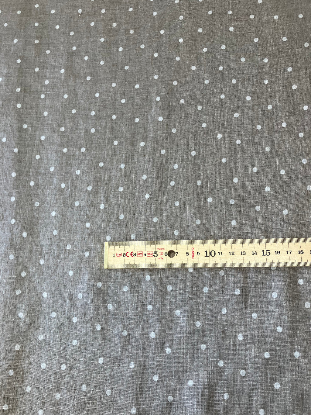 Linen 5mm dot pattern brown