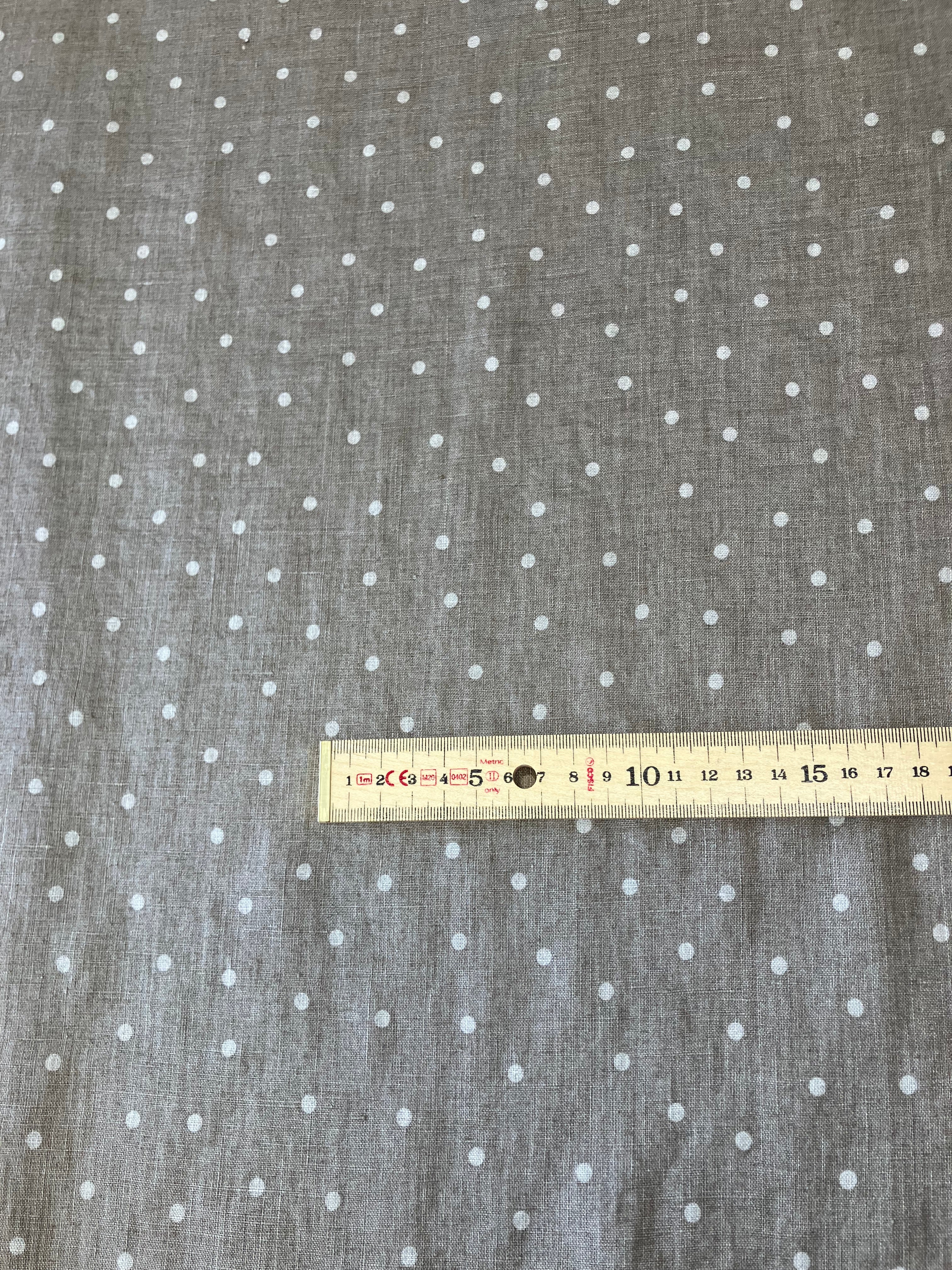 Linen 5mm dot pattern brown