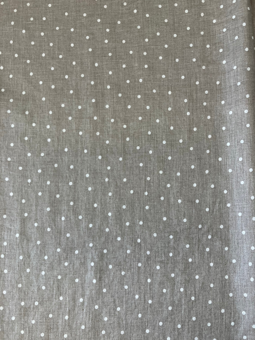 Linen 5mm dot pattern brown